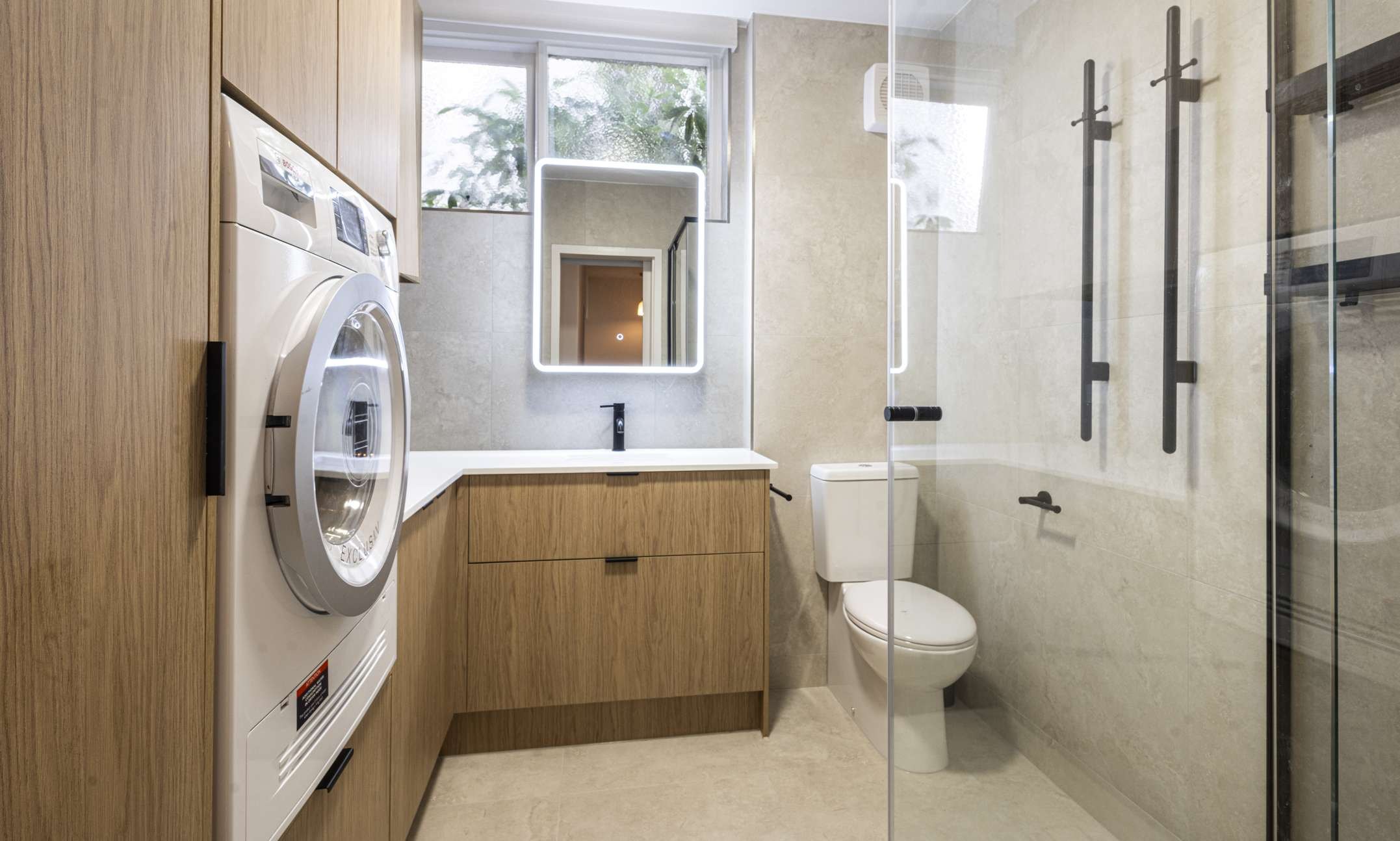 Completed bathroom and laundry renovation in Melbourne by Rescom Complete