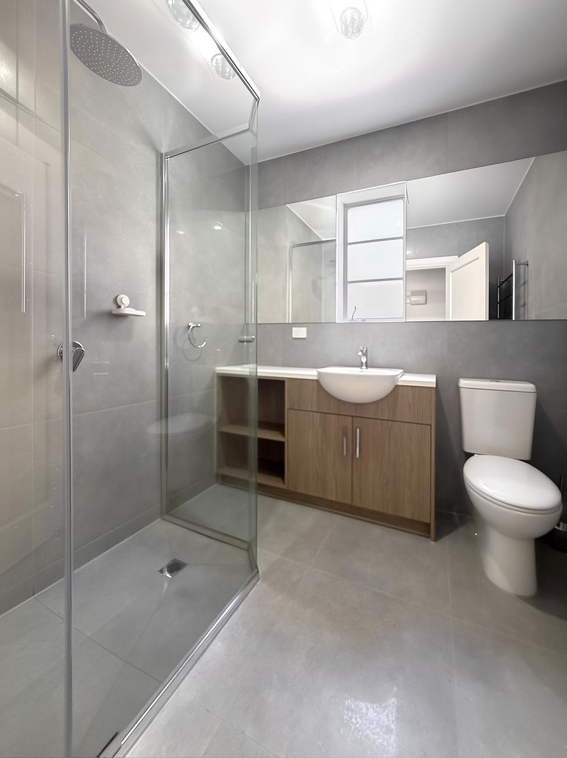 Rescom Complete bathroom renovation, East Melbourne